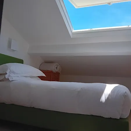 Paradiso Hotel 3*