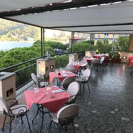 Paradiso Ξενοδοχείο 3*