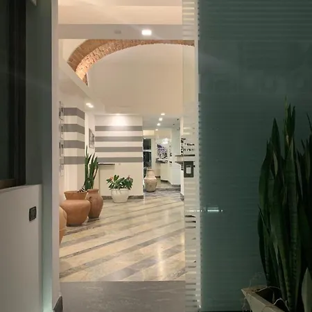 Szálloda Paradiso 3*